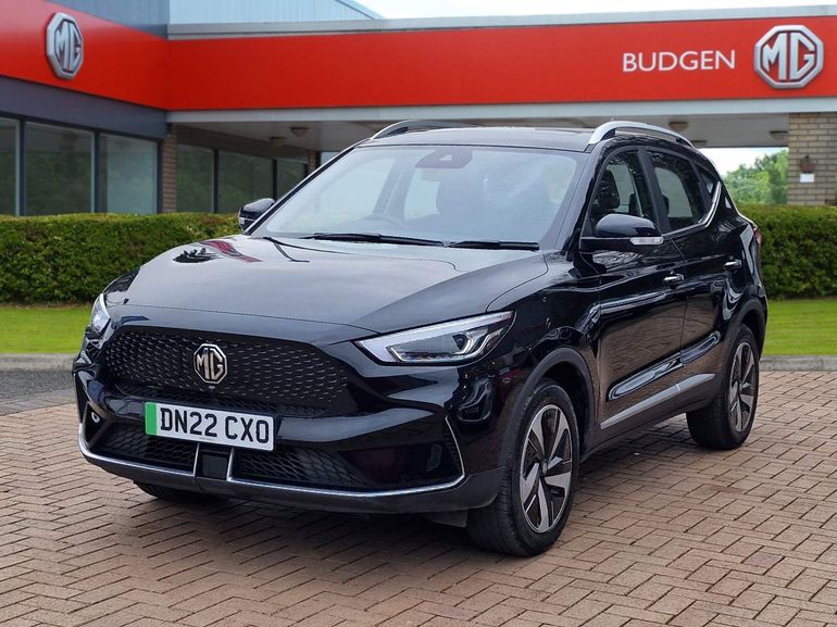 VE72GVT RED MG ZS (72.6KWh) for sale for £28,390 in Greenham Electrifying